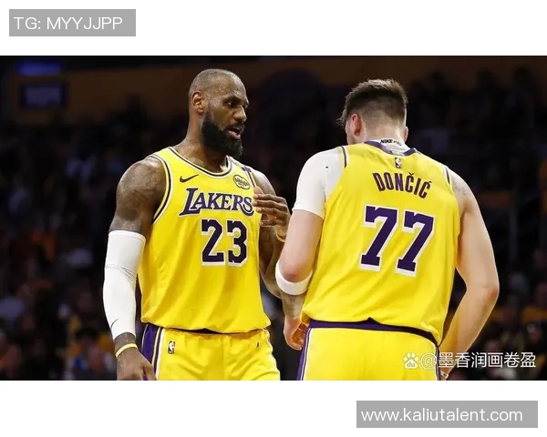 湖人队与爵士队2007年经典对决回顾及精彩瞬间分析